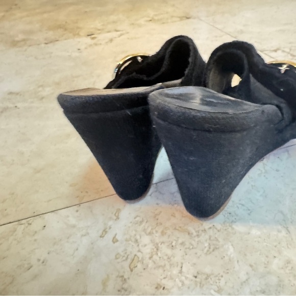 Chanel Black Women's platform Shoes with Gold Accent Size 8 - Picture 3 of 5